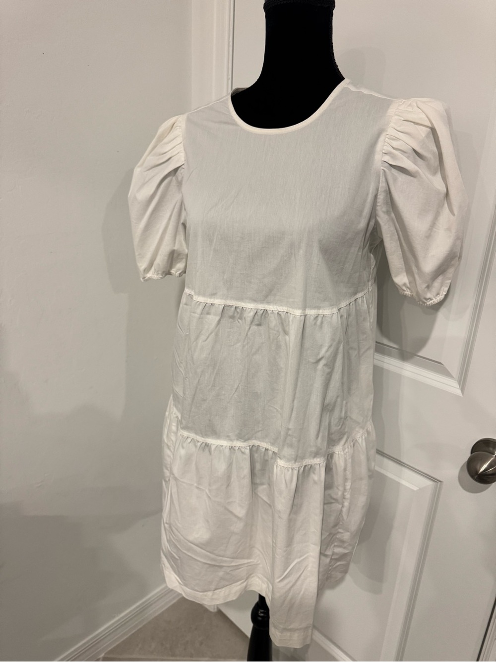 Express White Puff-Sleeve Tiered Mini Dress